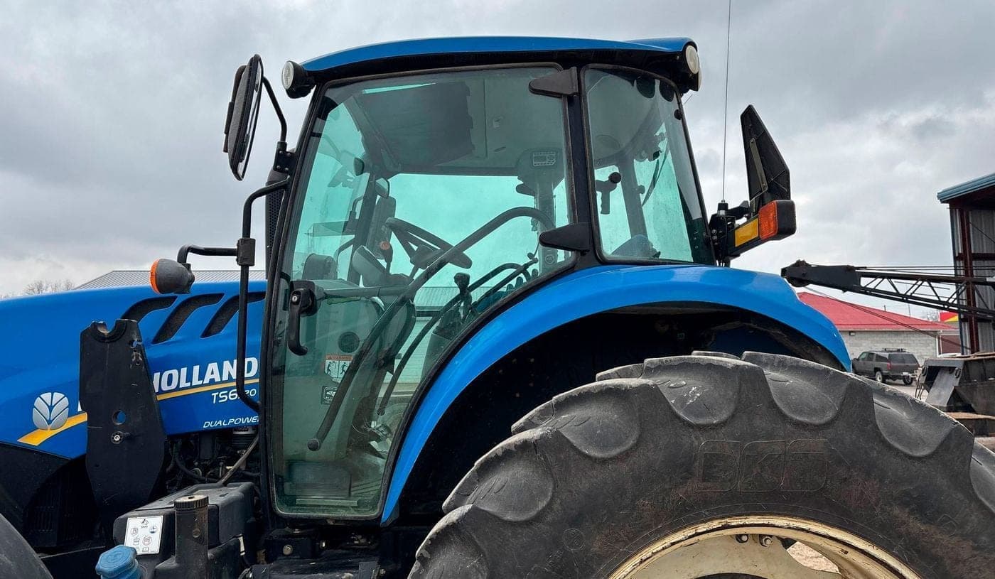 2015 New Holland TS6.120 MFWD