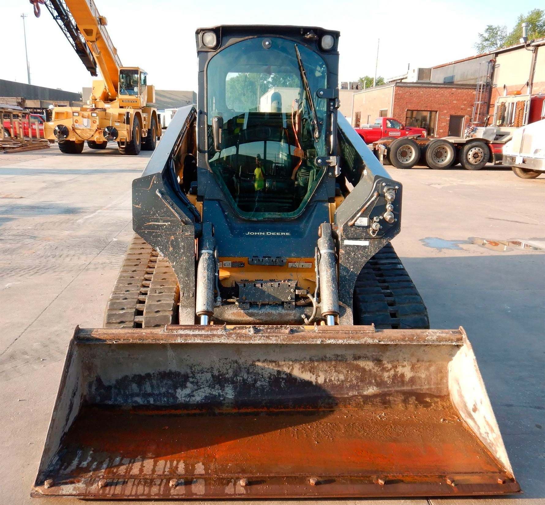 2016 John Deere 333G