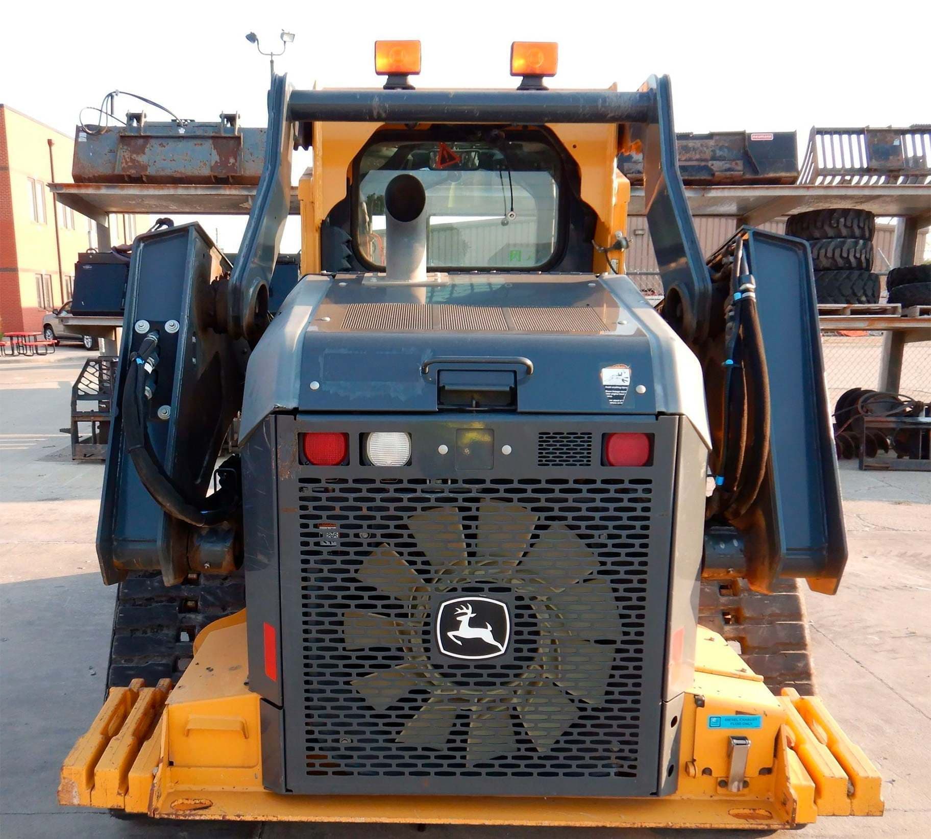 2016 John Deere 333G