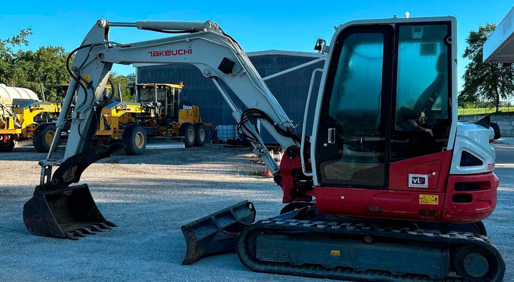 2016 Takeuchi TB260