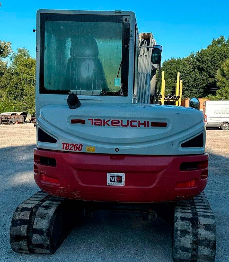 2016 Takeuchi TB260