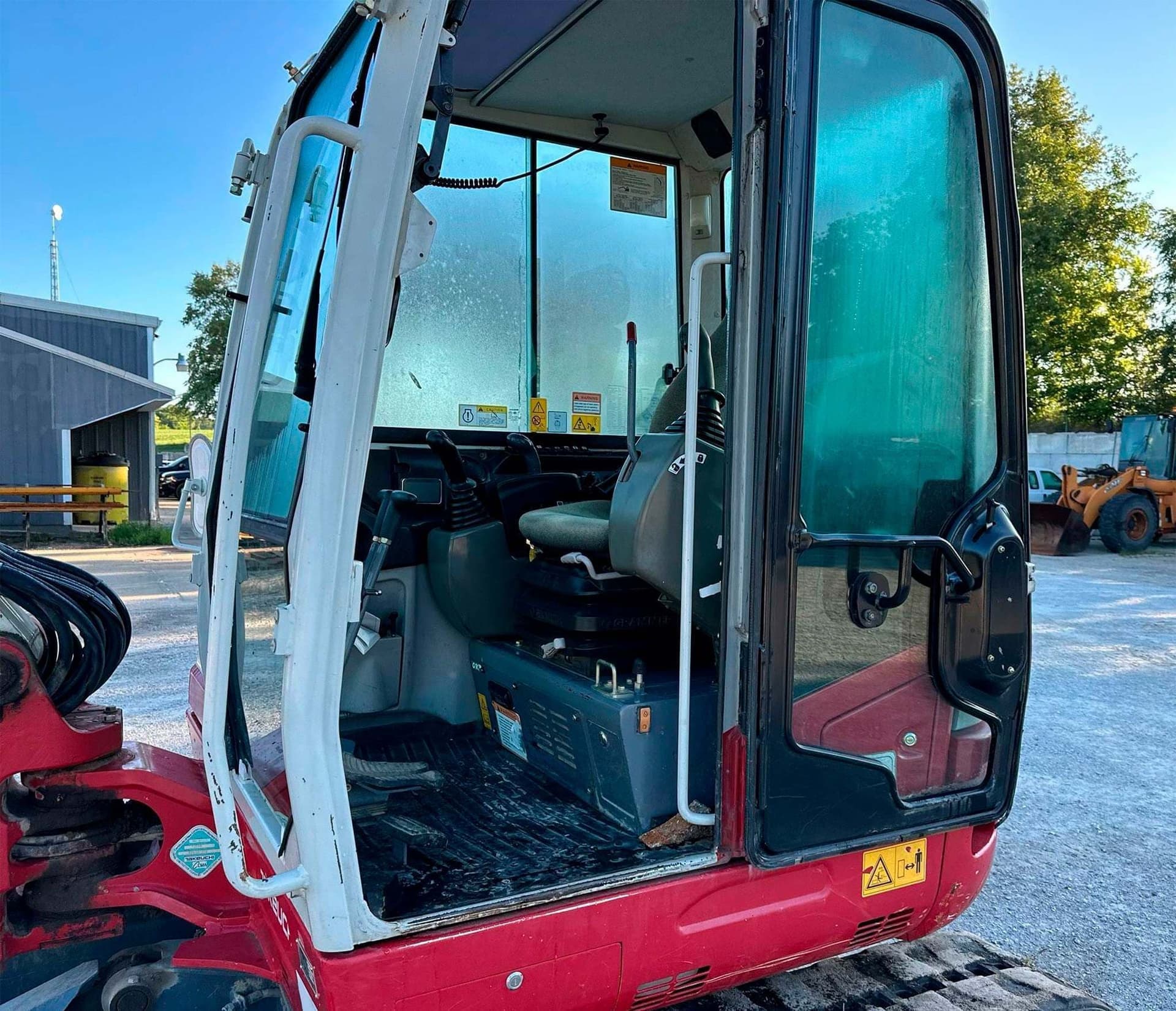 2016 Takeuchi TB260