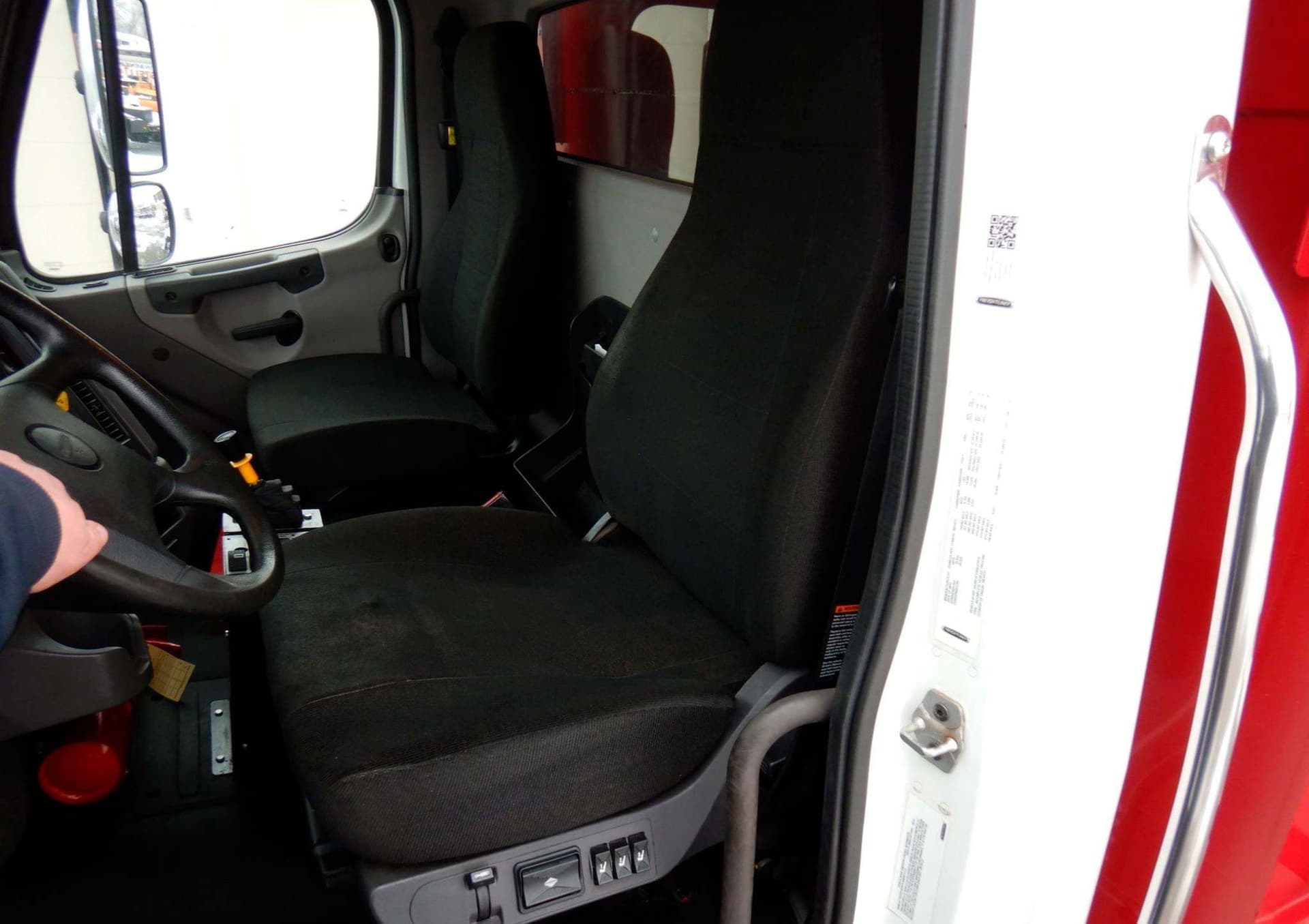 2017 Freightliner 114SD