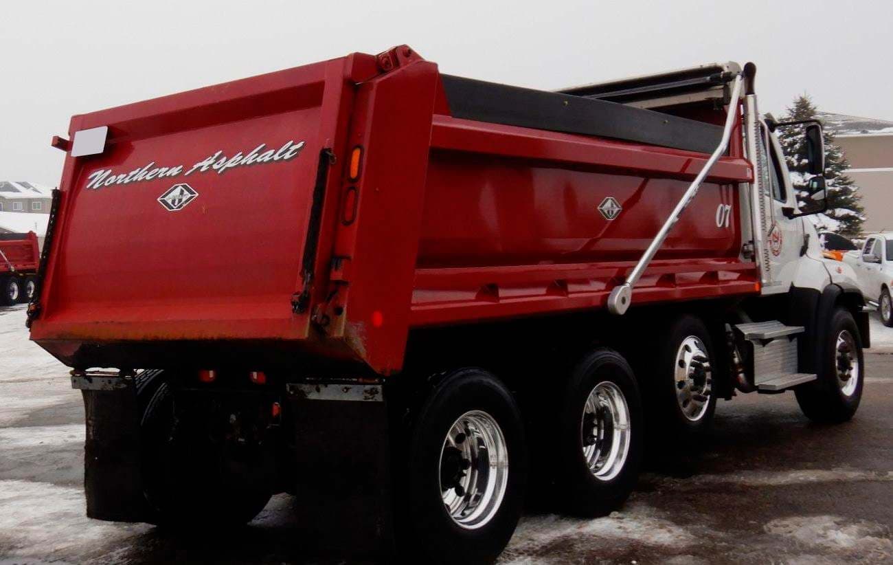 2017 Freightliner 114SD
