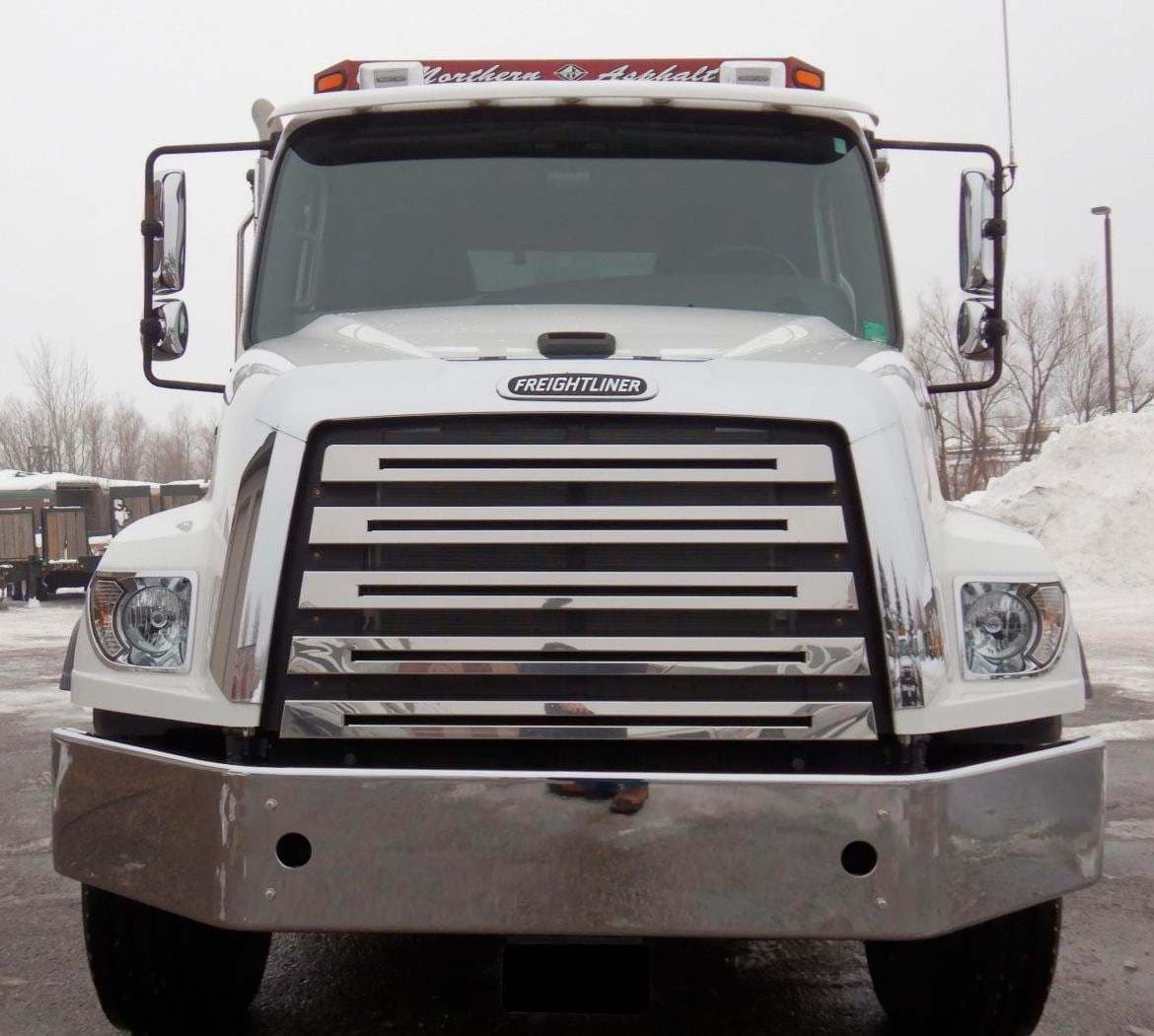 2017 Freightliner 114SD