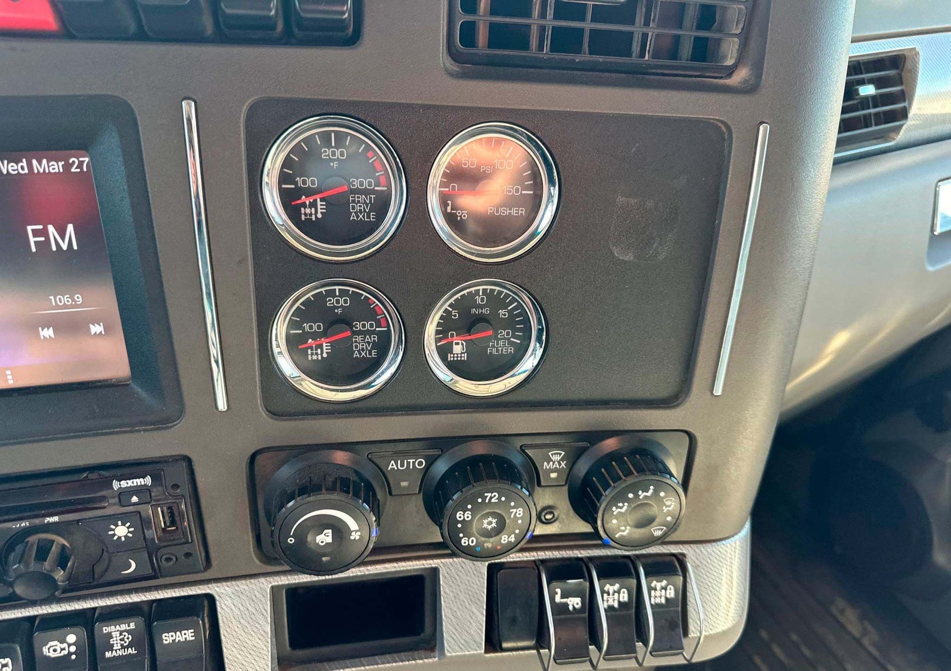 2017 Kenworth T880