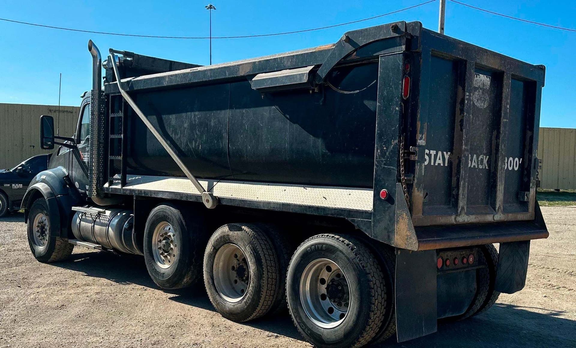 2017 Kenworth T880