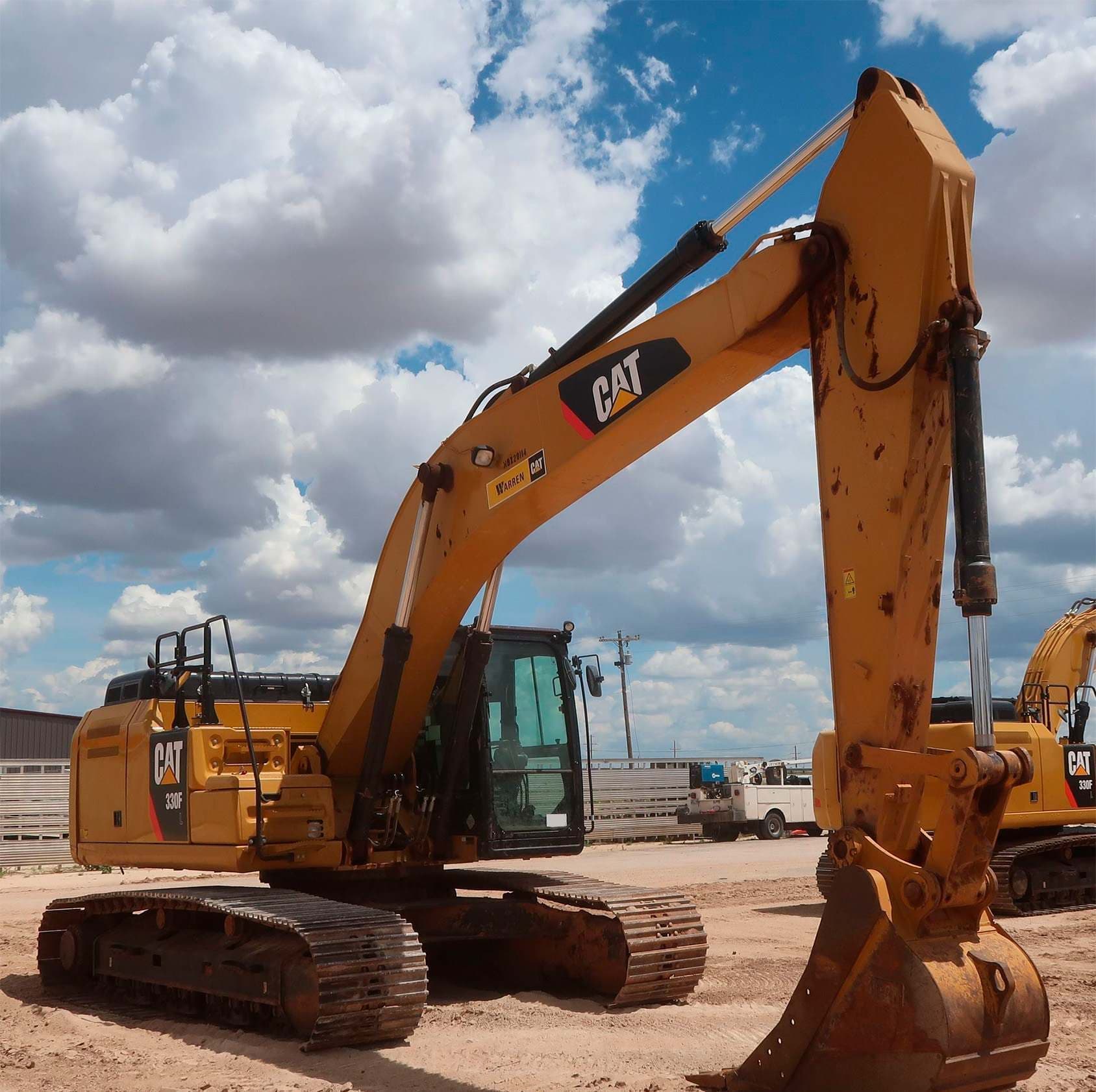 2018 Caterpillar 330FL