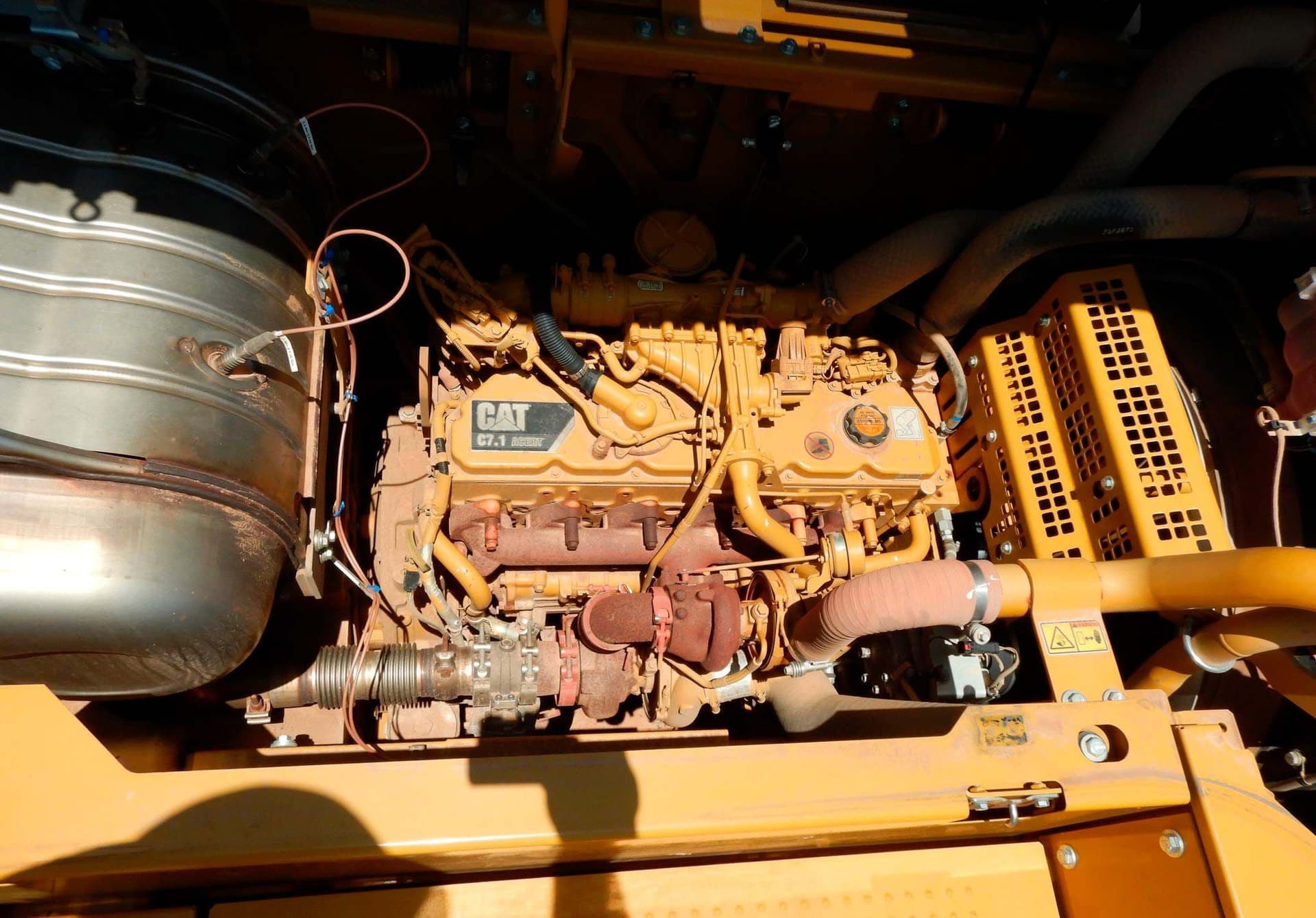 2018 Caterpillar 330FL