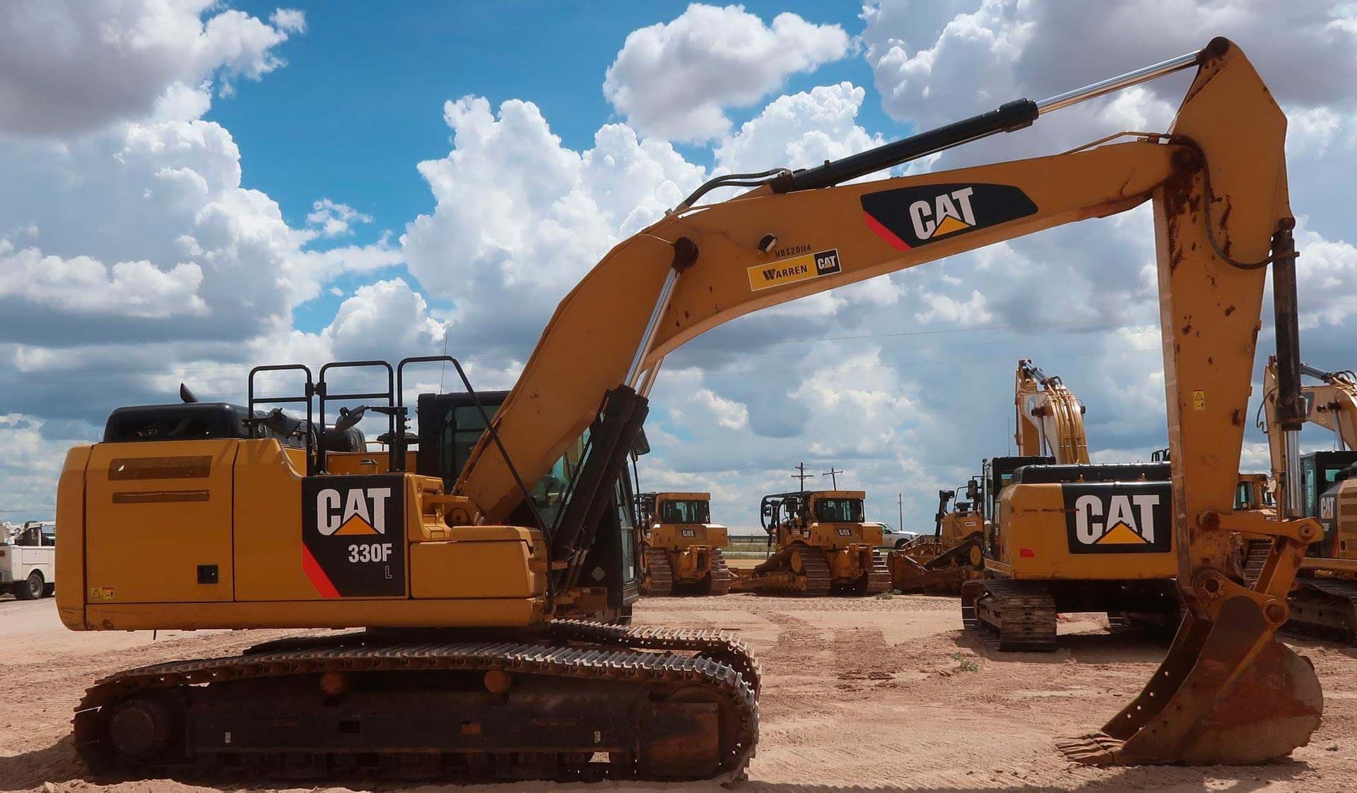 2018 Caterpillar 330FL