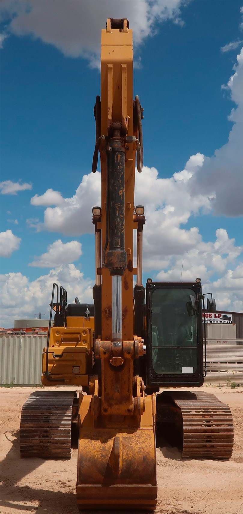2018 Caterpillar 330FL