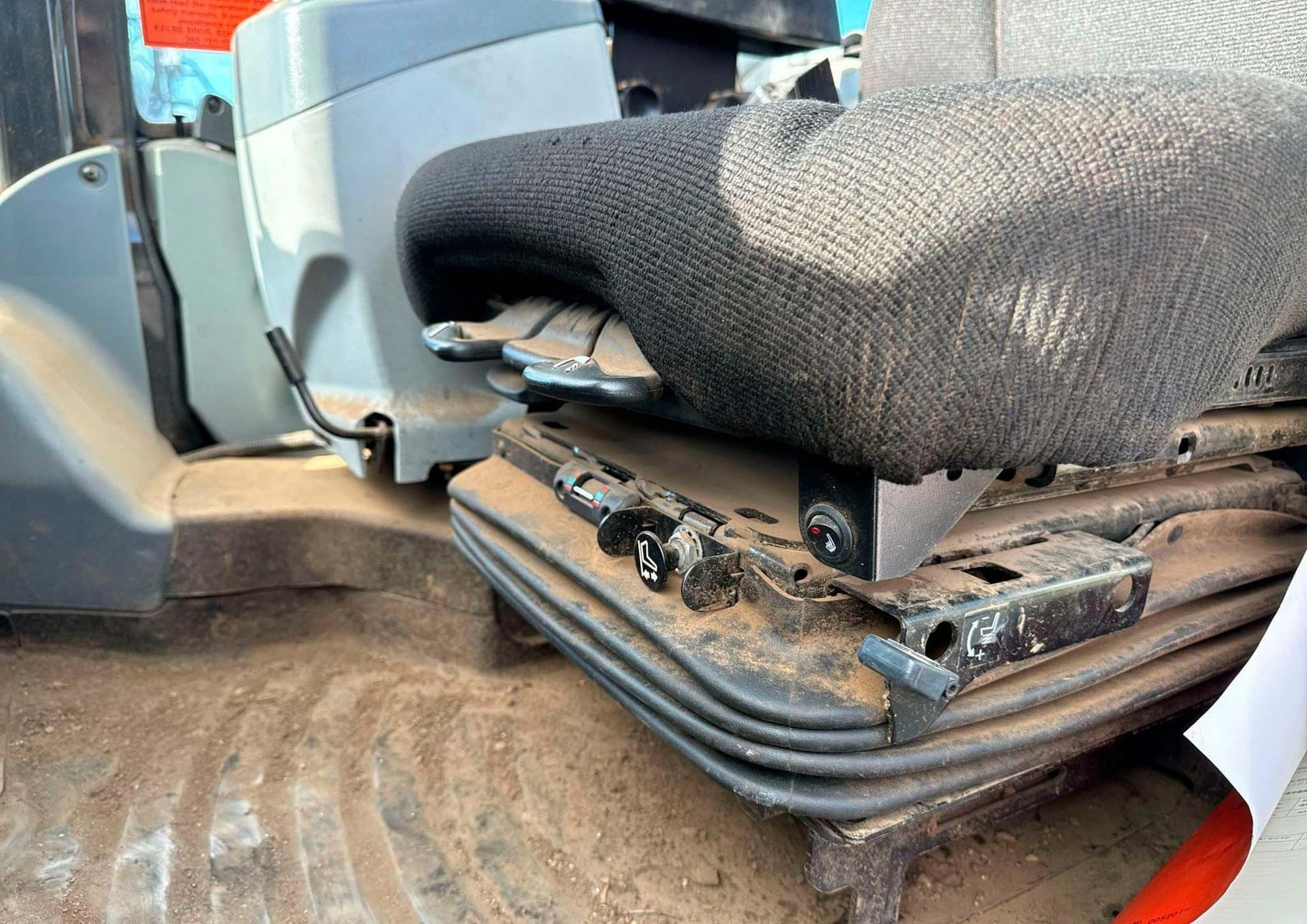 2021 Hitachi ZW220-6