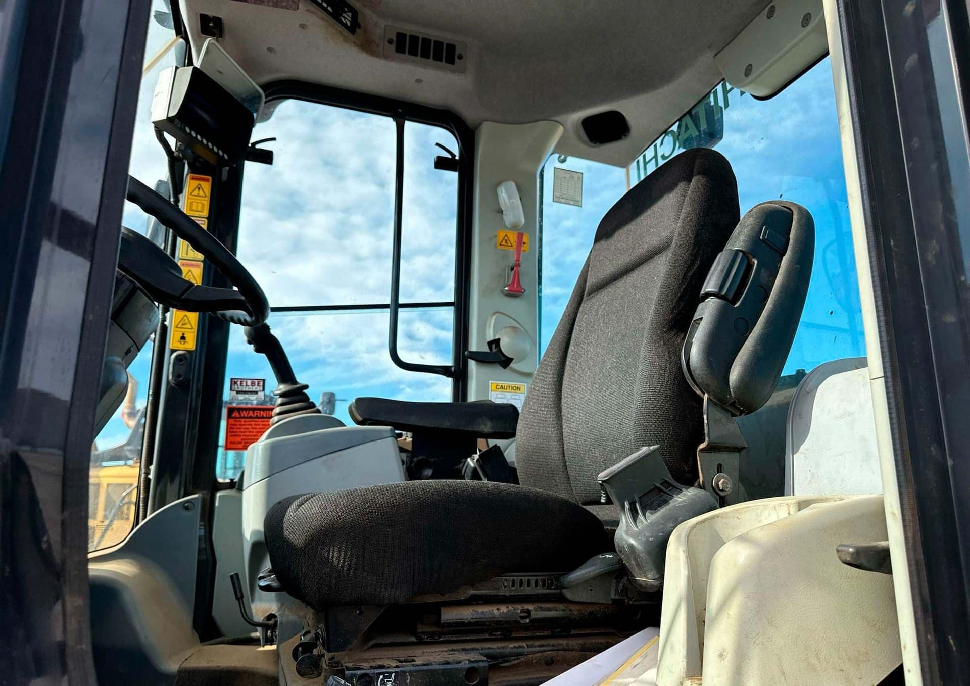 2021 Hitachi ZW220-6