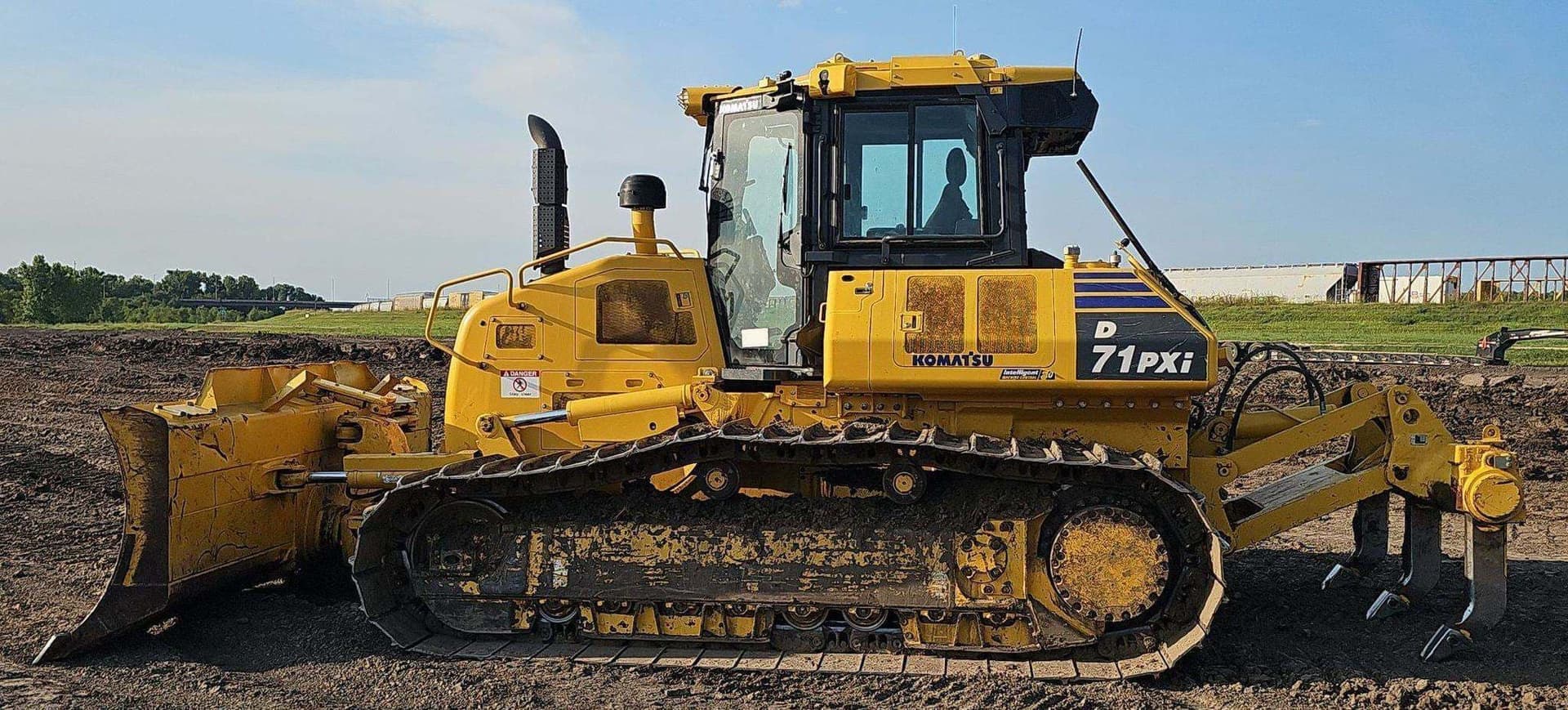 2022 Komatsu D71PXI-24
