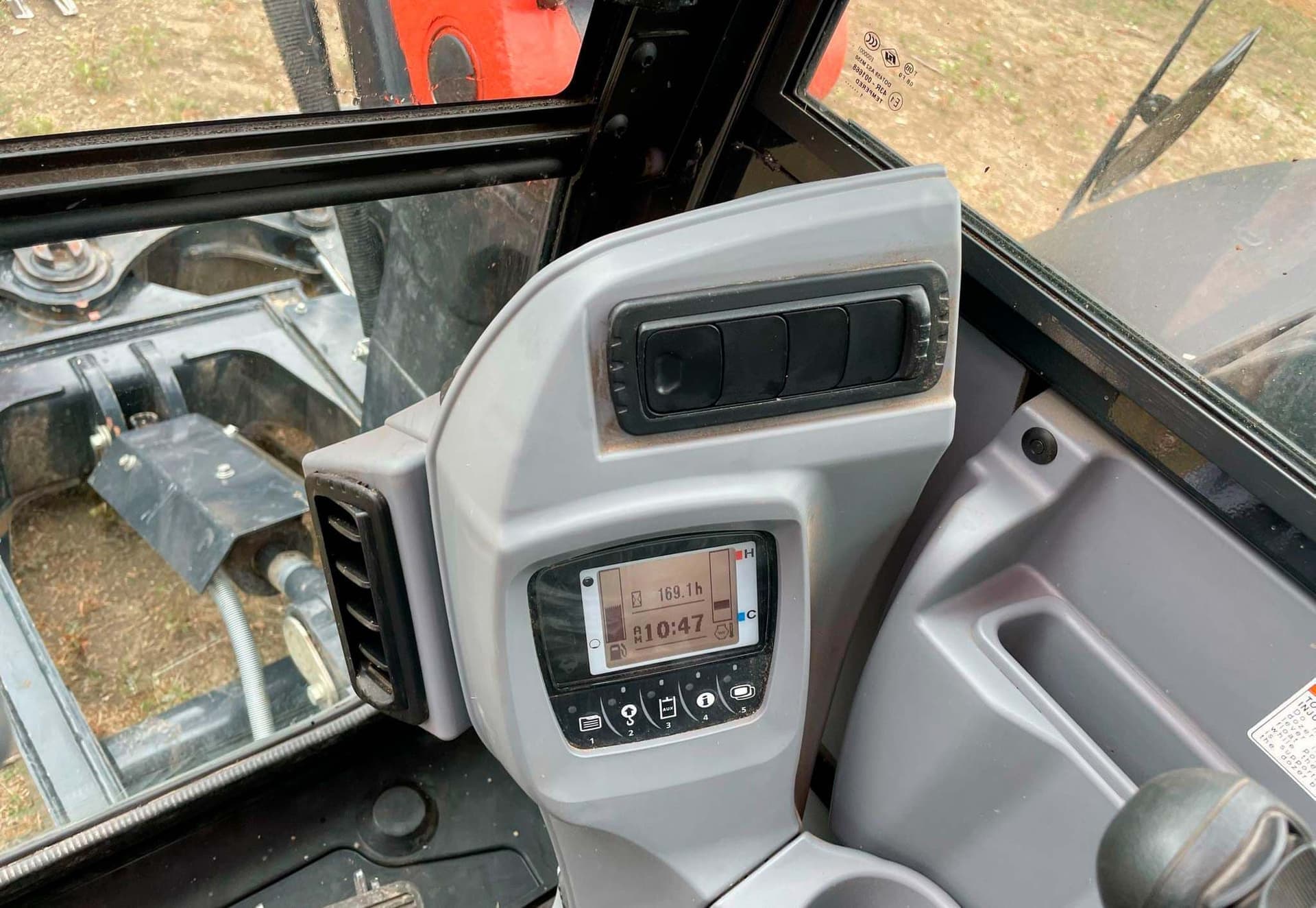 2022 Kubota KX080-4S2